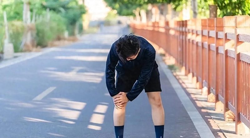 近日，北京一位42岁女性在高温天气中坚持进行户外晨跑，回家后不幸晕倒！-阿旺资源分享网