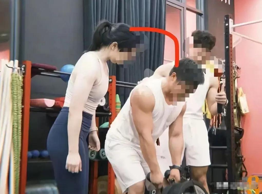 男子揭露妻子不忠，捉奸现场震撼眼球，狂飙至妻子工作单位，强烈要求开除其党籍-阿旺资源分享网