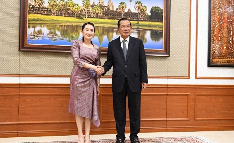 柬埔寨军队遭遇重创，两大司令部遭炸，战局似乎已无法挽回？然而，中国及时发声，向泰国和柬埔寨传递了重要信息。-阿旺资源分享网