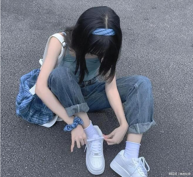 某985高校男生利用前女友的照片制作不雅视频并散播，事件曝光后，该学生受到学校的纪律处分。-阿旺资源分享网