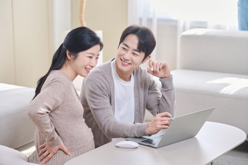 梁建章表示，育儿补贴的金额相对较低。-阿旺资源分享网