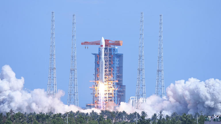 长征八号甲运载火箭携带的卫星互联网低轨06组卫星，此次发射任务的圆满成功，-阿旺资源分享网