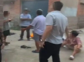 三年前成功摆脱了赌徒前夫的阴影，就在她即将步入新的生活阶段之际，不幸遭遇了前夫的残忍杀害。-阿旺资源分享网
