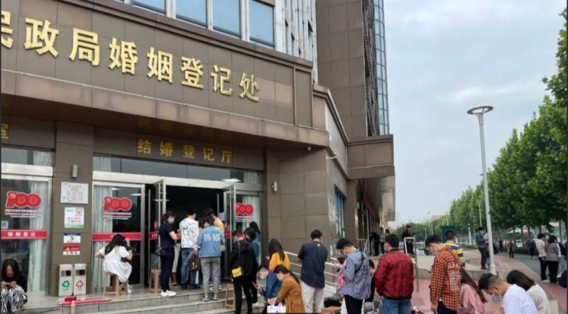 岁月流转，爱情绽放——2024年中国婚姻登记综述-阿旺资源分享网