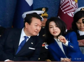 韩国总统尹锡悦因眼疾就医时被手铐脚镣，狱中特殊待遇取消。-阿旺资源分享网