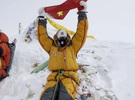 巴基斯坦新闻媒体报道，一名来自湖南的女登山者在攀登乔戈里峰的过程中，在下撤途中遭遇不幸，不幸离世。-阿旺资源分享网