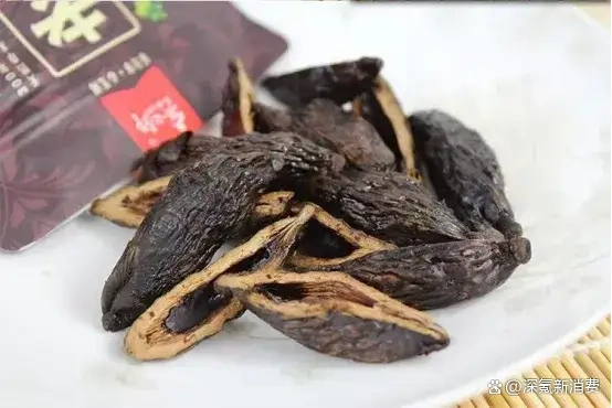 烟草行业的利润超过了烟草本身，行业巨头占据主导地位：这种与砒霜相提并论的致癌物质，却让一亿中国人沉迷其中。-阿旺资源分享网