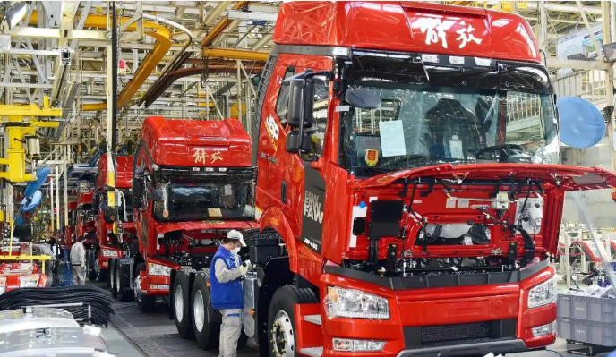 中国重汽在俄罗斯市场遭遇禁售令，其曾在欧盟市场表现优异的“王牌车型”在莫斯科遭遇滑铁卢。-阿旺资源分享网