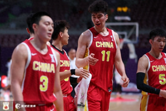 中国男篮在比赛中以绝对优势击败了印度男篮。-阿旺资源分享网