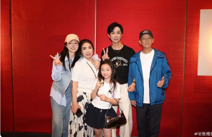 倪萍坦率表示：“董璇可能不适合结婚。”她认为董璇在处理孩子与新婚丈夫的关系上缺乏智慧；此前，董璇曾提到与张维伊分居，而9岁的女儿与他们同住存在不便。-阿旺资源分享网